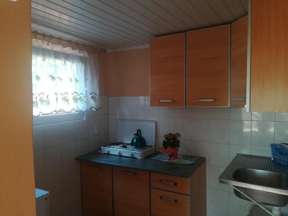 Pod Jablonia Vila Jeezierzany Exterior foto